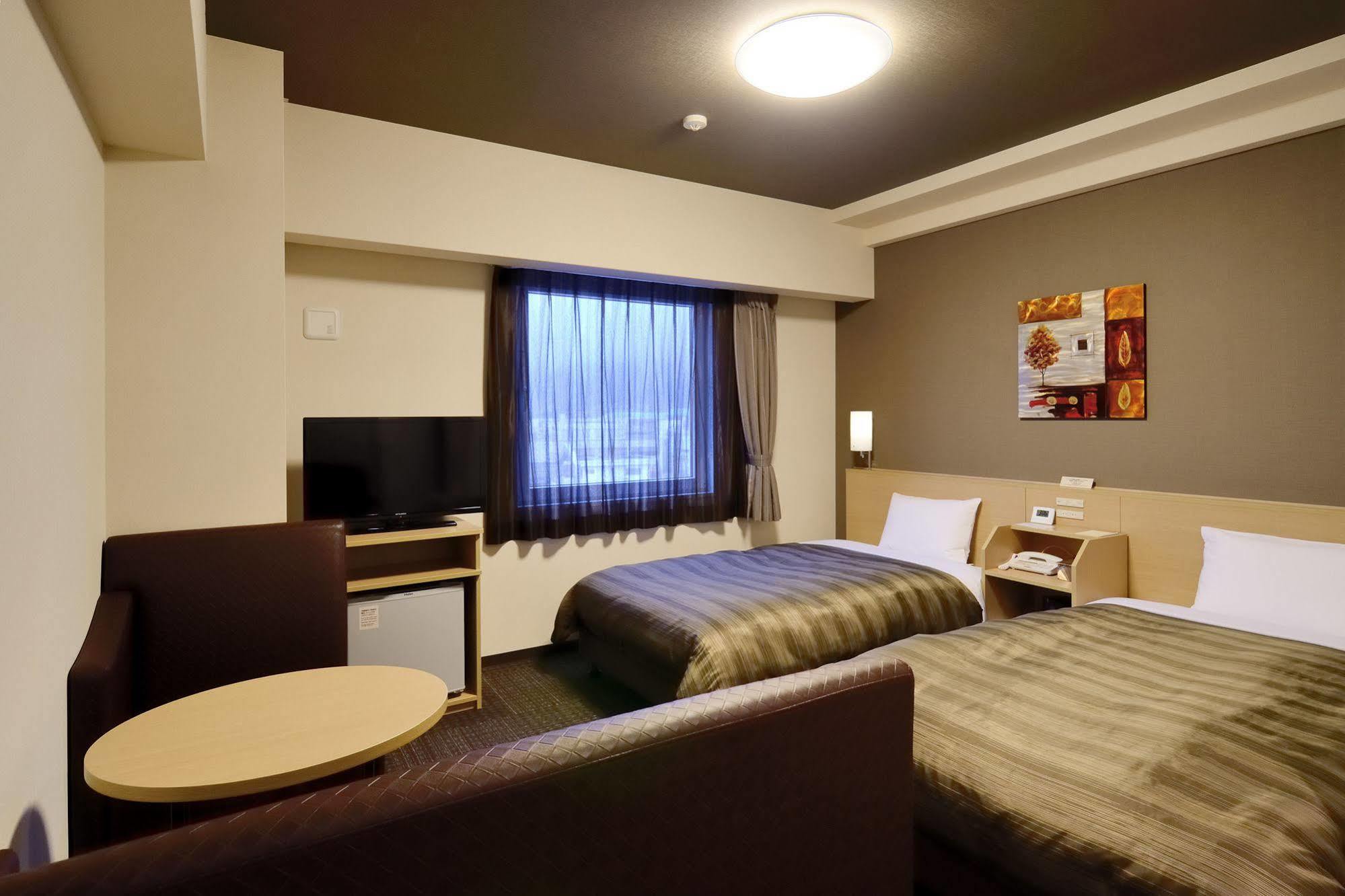 Hotel Route-Inn Hita Ekimae Zewnętrze zdjęcie